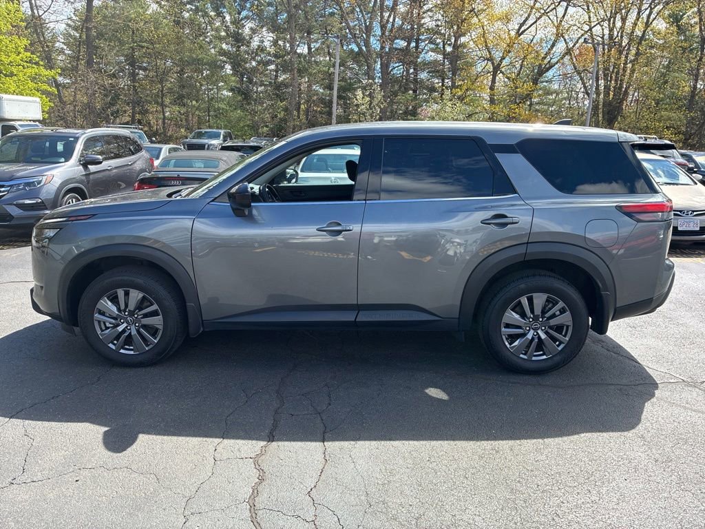 Certified 2025 Nissan Pathfinder S AWD/4WD image 4