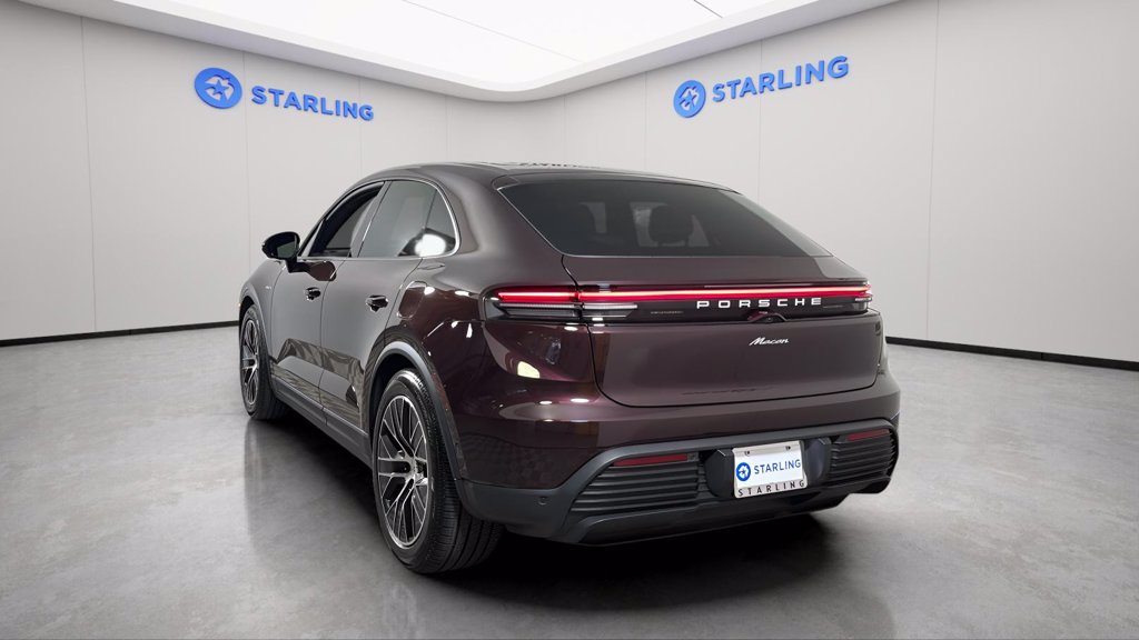 Used 2025 Porsche Macan Electric w/ Premium Package RWD image 6