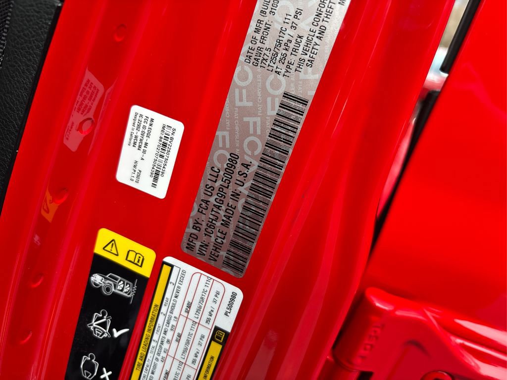 Used 2023 Jeep Gladiator Sport image 17