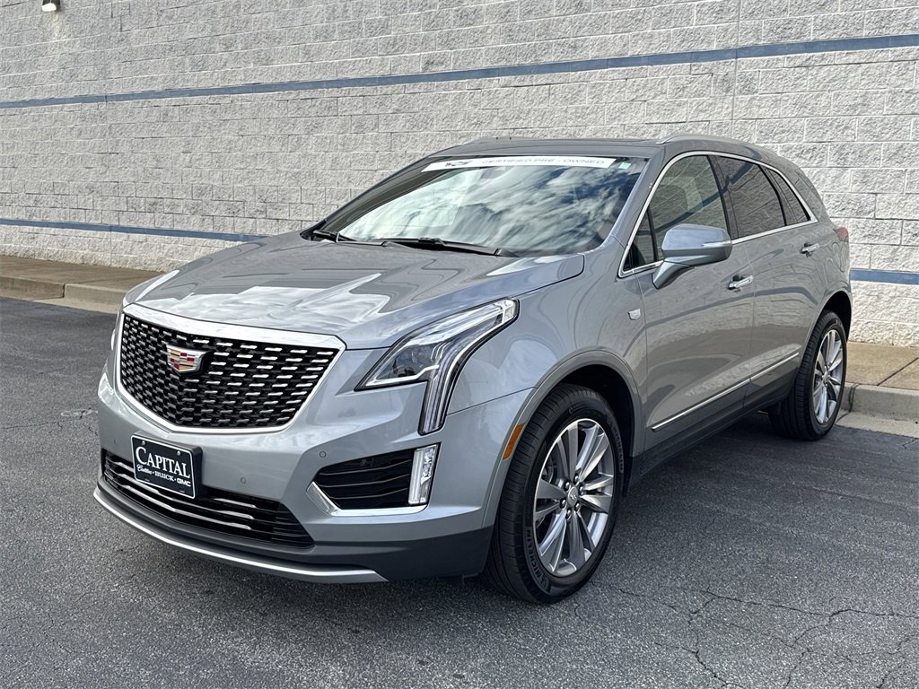 Certified 2025 Cadillac XT5 Premium Luxury image 3