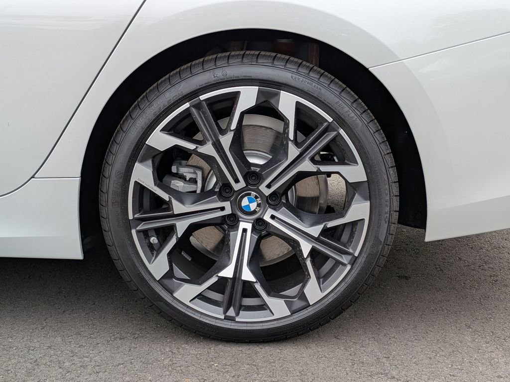 New 2026 BMW 330i Sedan image 31
