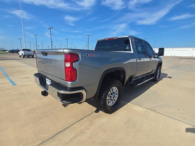 Used 2025 Chevrolet Silverado 2500 LT w/ Convenience Package AWD/4WD image 6