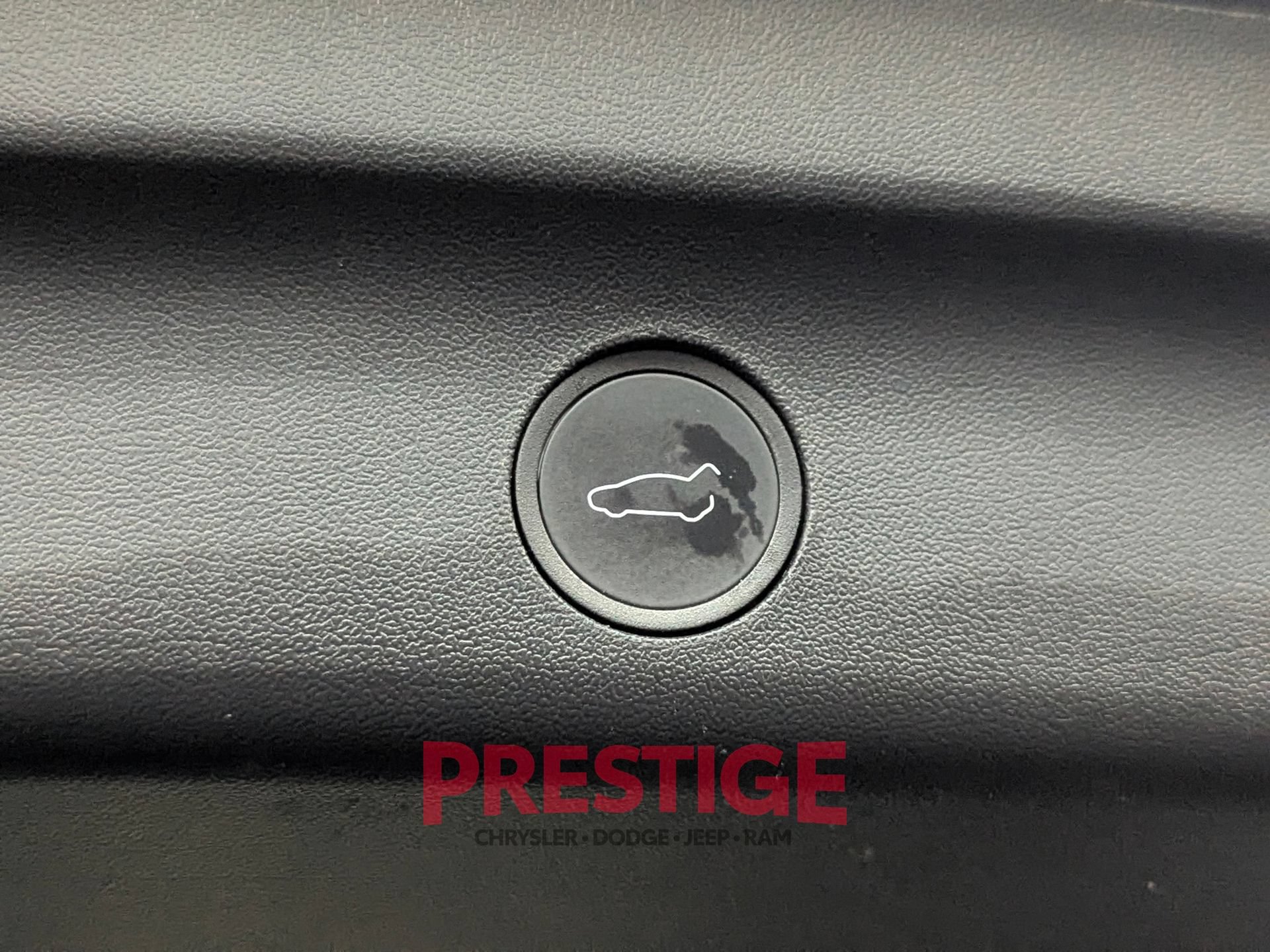 Used 2023 Tesla Model Y Performance AWD/4WD image 12
