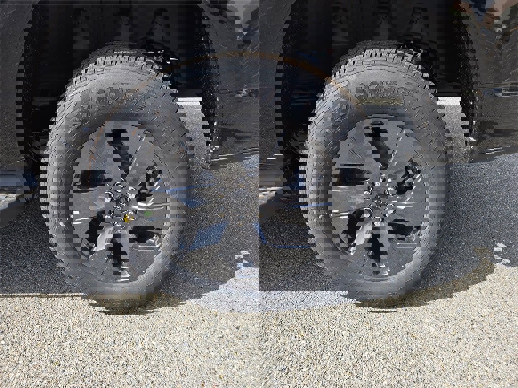 New 2025 Ford F150 Lightning Lariat image 9