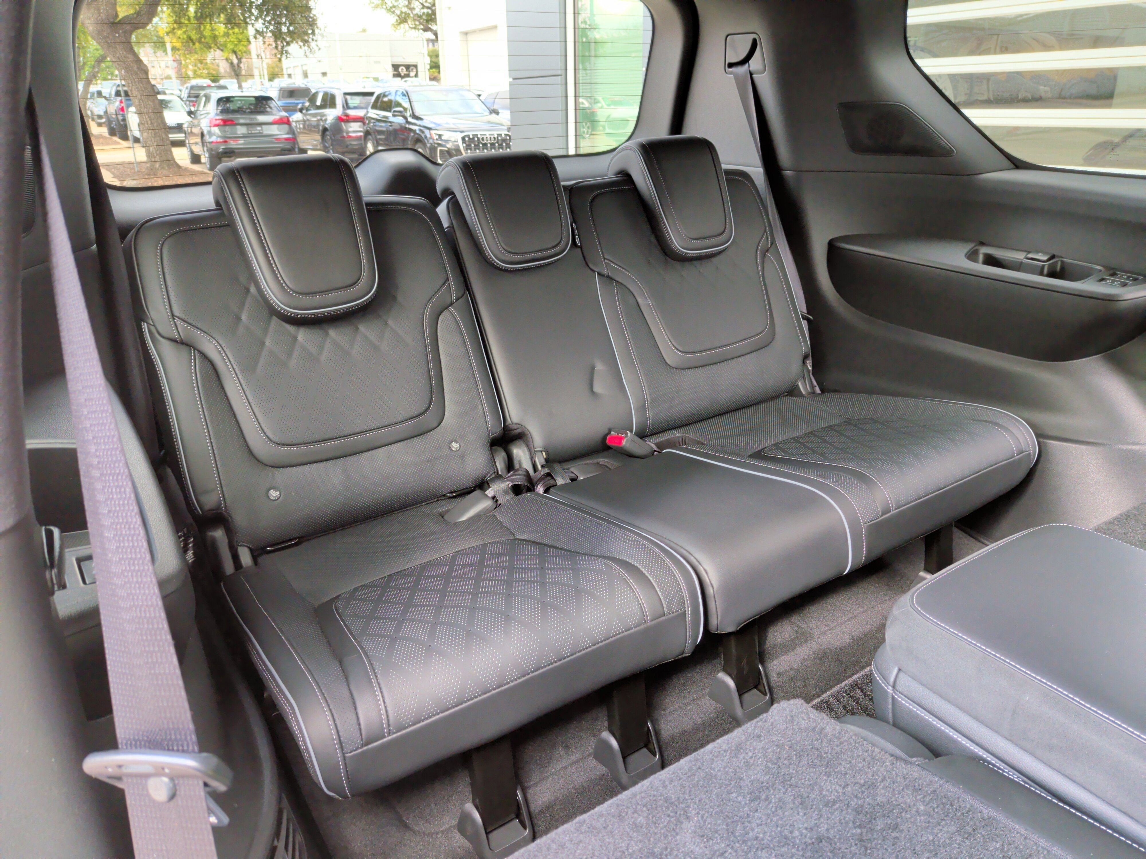 Used 2025 INFINITI QX80 Autograph w/ Autograph Exterior Package image 33