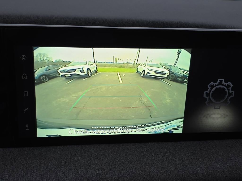 Used 2025 Nissan Kicks SV w/ SV Premium Package image 22