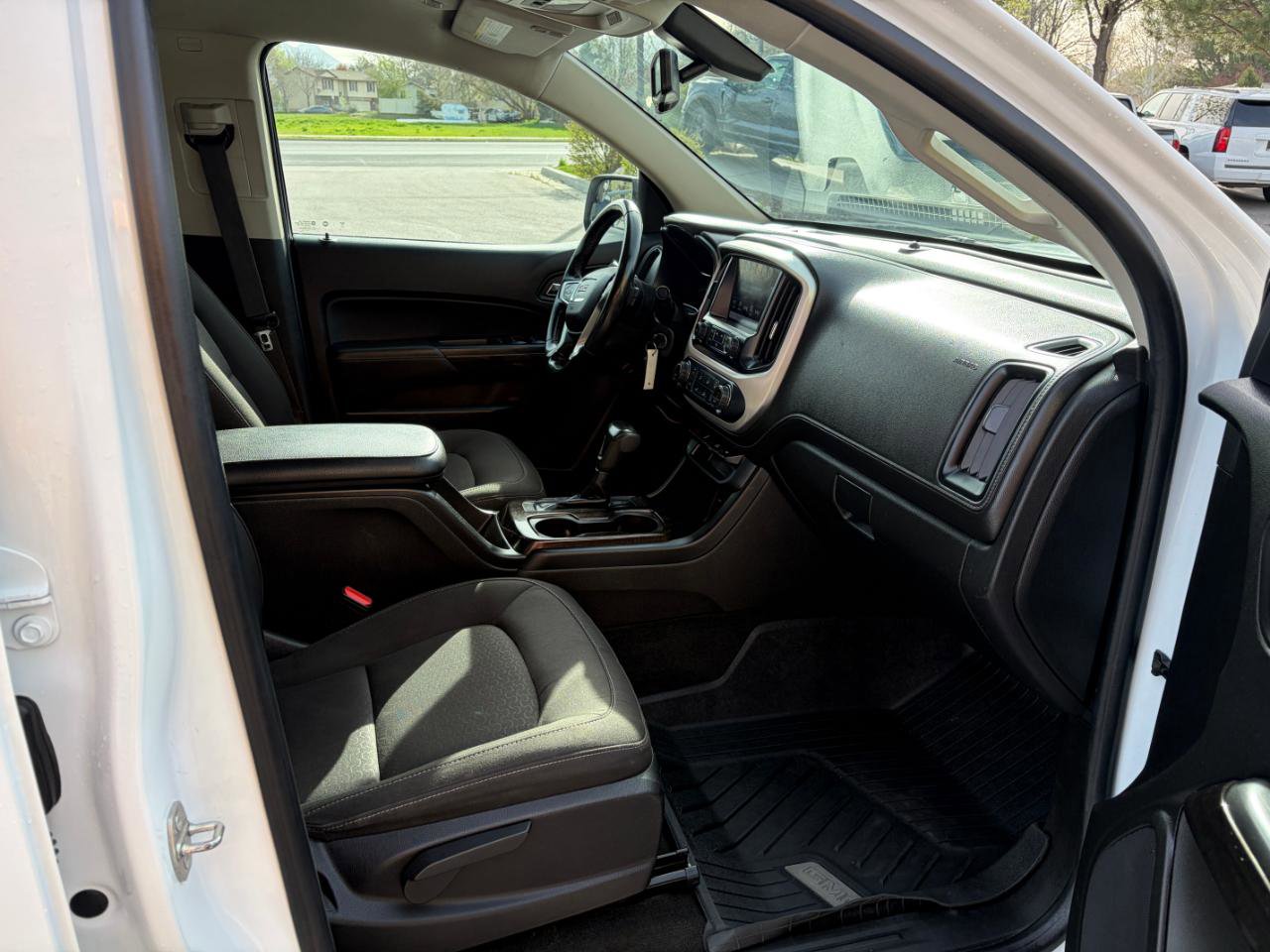 Used 2018 GMC Canyon SLE w/ SLE Convenience Package image 7