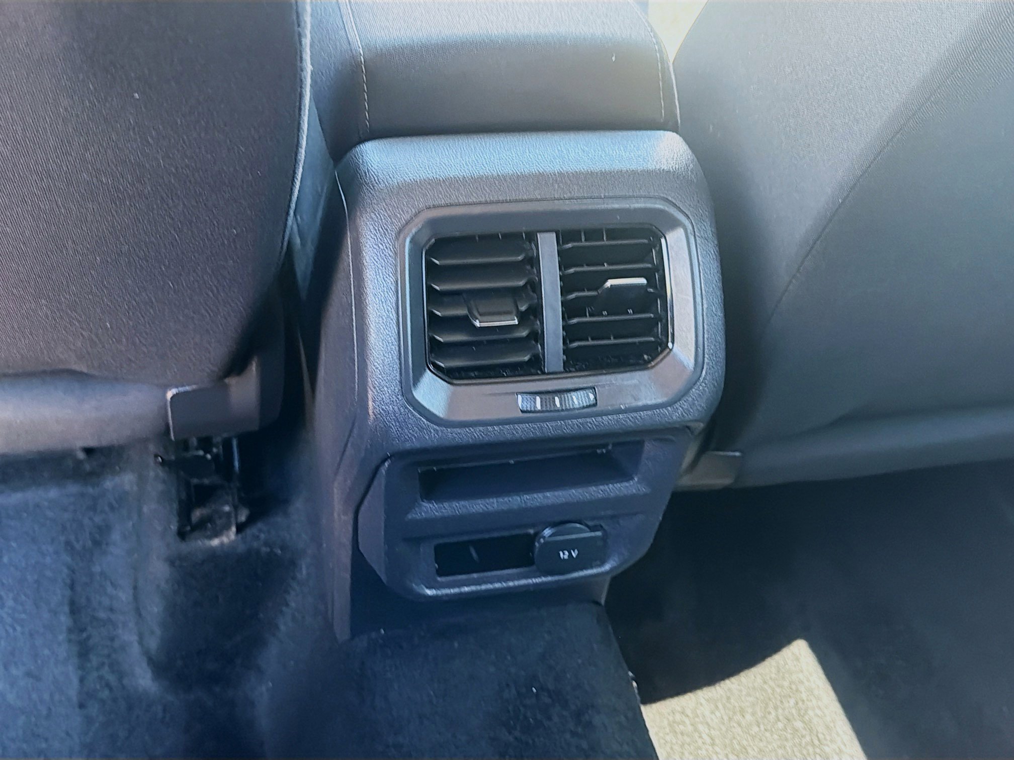 Used 2019 Volkswagen Tiguan S w/ Driver Assistance Package image 20