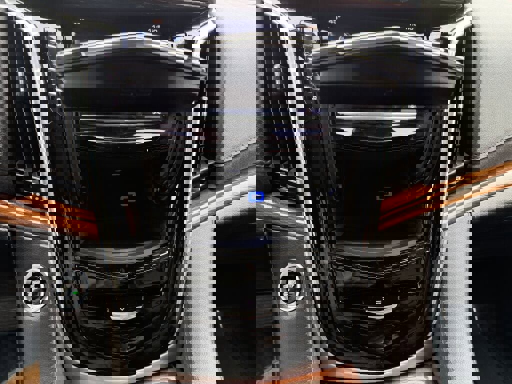 Used 2020 Cadillac Escalade Luxury image 17