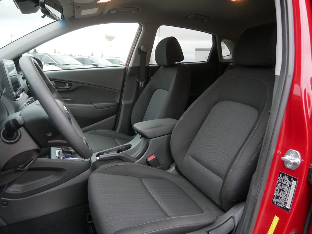 Used 2022 Hyundai Kona SEL w/ Cargo Package image 10