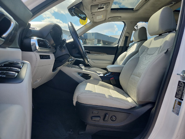 Used 2022 Kia Telluride SX w/ SX Prestige Package AWD/4WD image 9