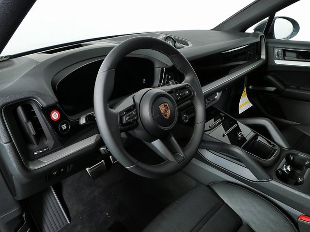 New 2026 Porsche Cayenne S image 4
