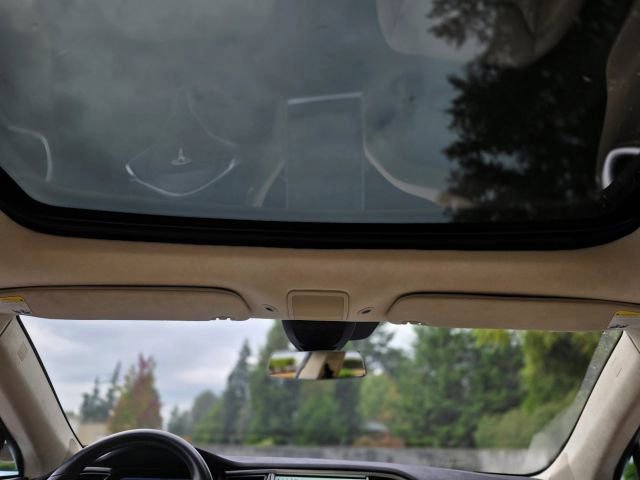 Used 2015 Tesla Model S 85D image 26