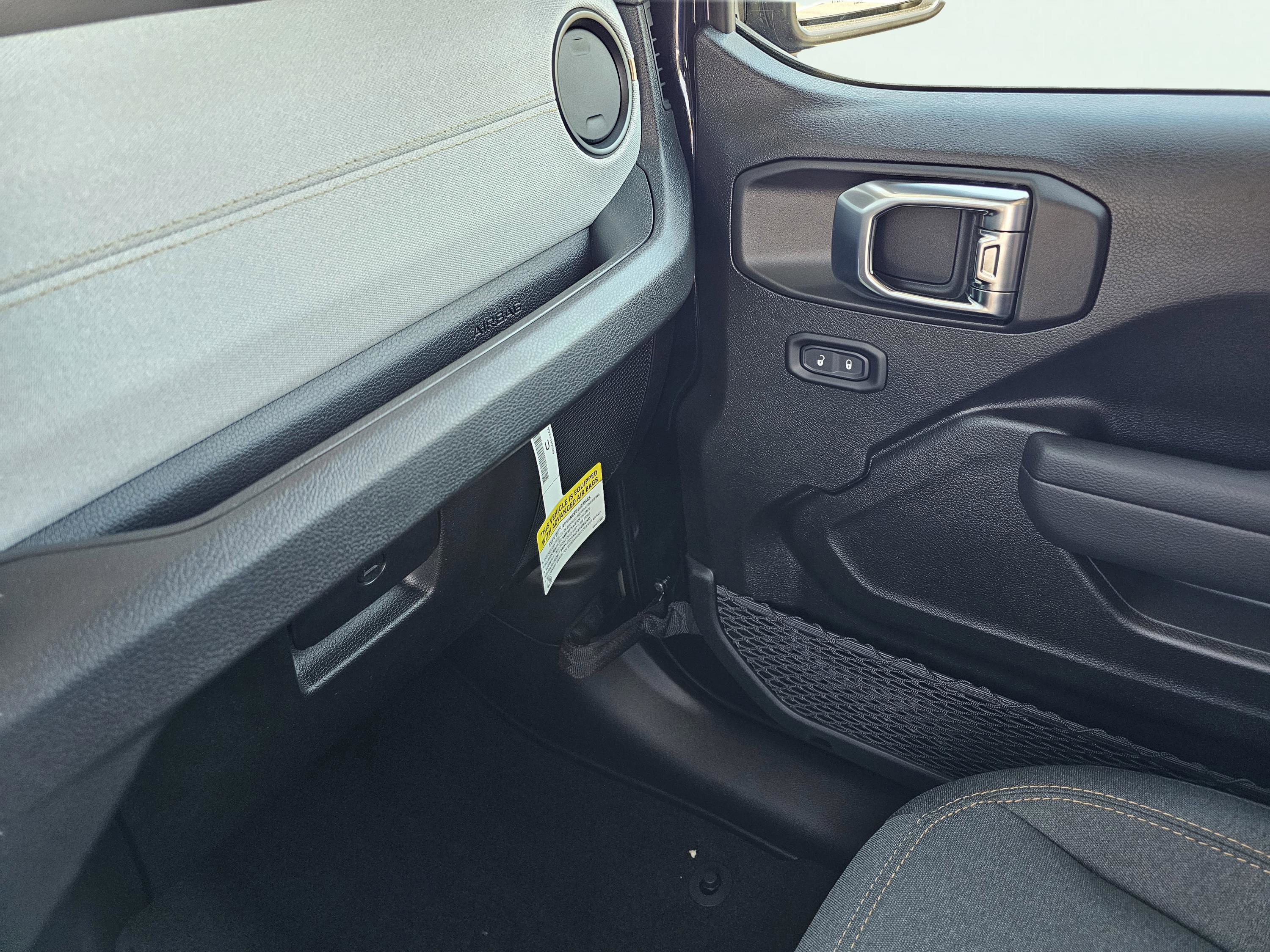 New 2026 Jeep Wrangler Unlimited Sport AWD/4WD image 27