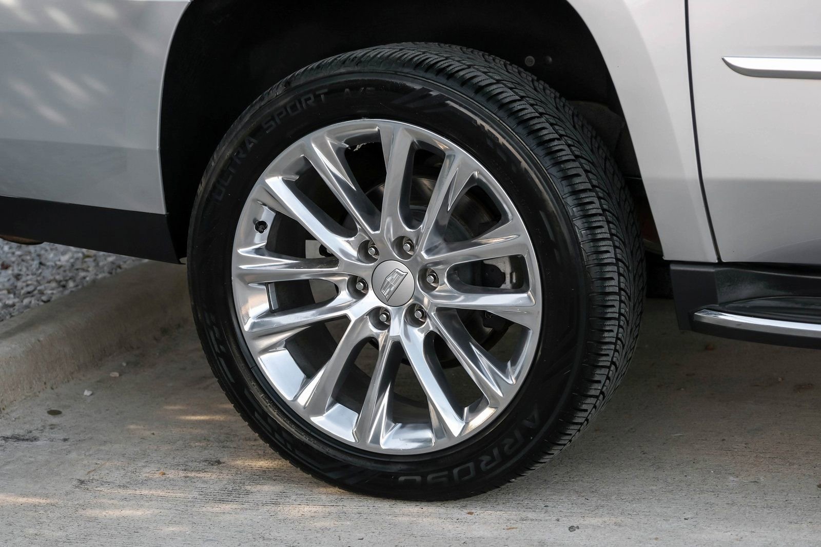 Used 2020 Cadillac Escalade ESV Luxury image 50