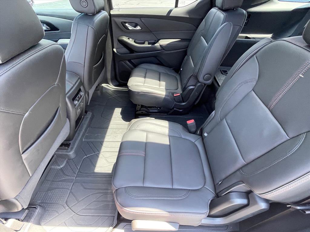 Used 2023 Chevrolet Traverse RS w/ LPO, Floor Liner Package AWD/4WD image 24