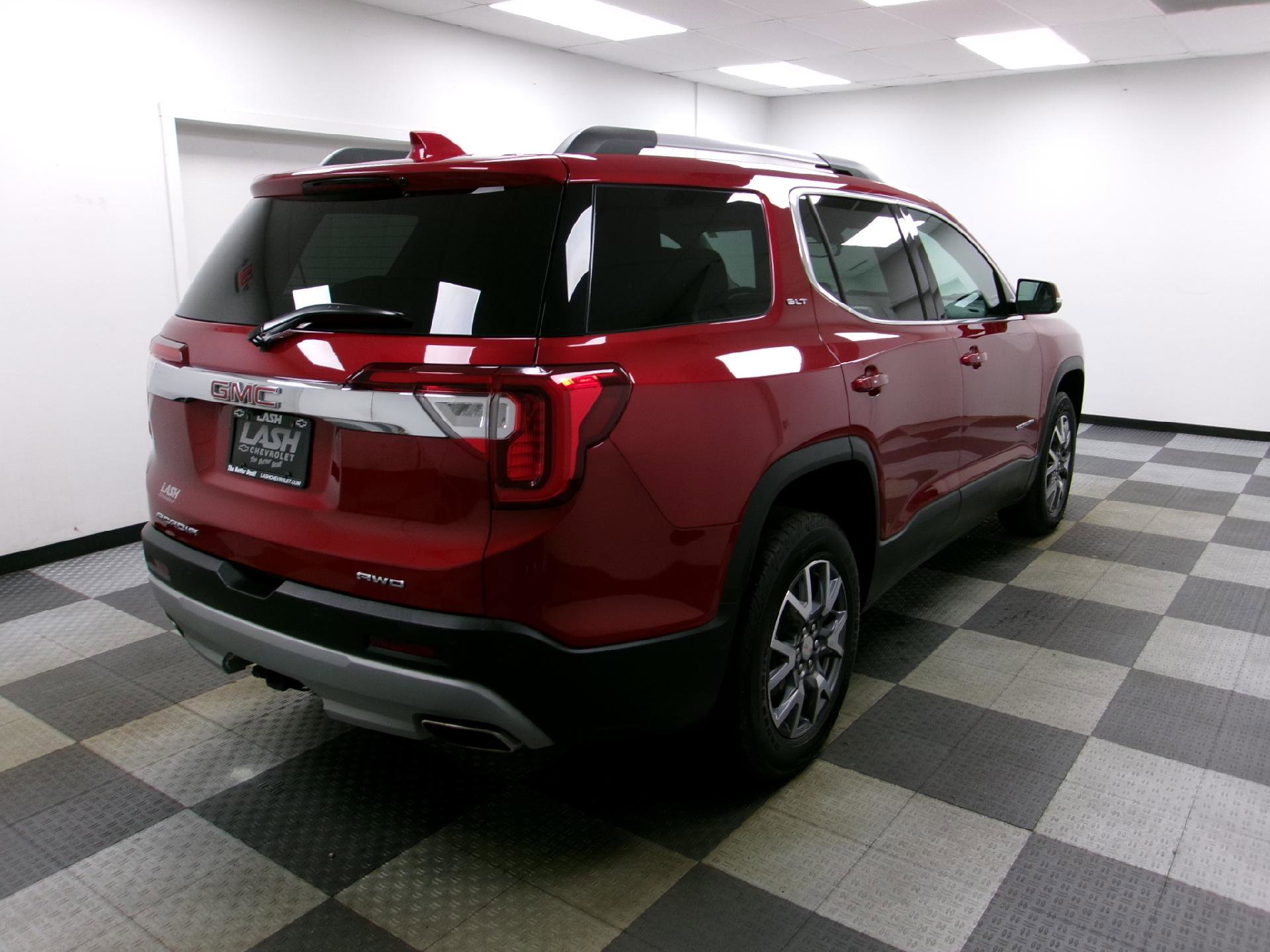 Certified 2023 GMC Acadia SLT w/ Preferred Package image 15