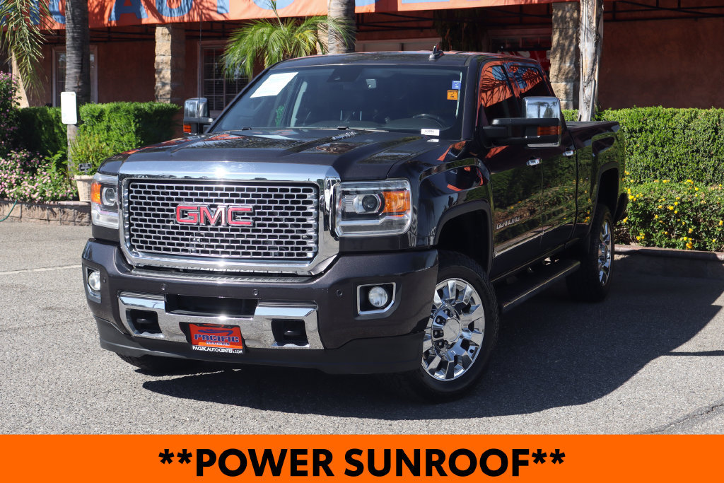 Used 2015 GMC Sierra 2500 Denali w/ Duramax Plus Package AWD/4WD image 4