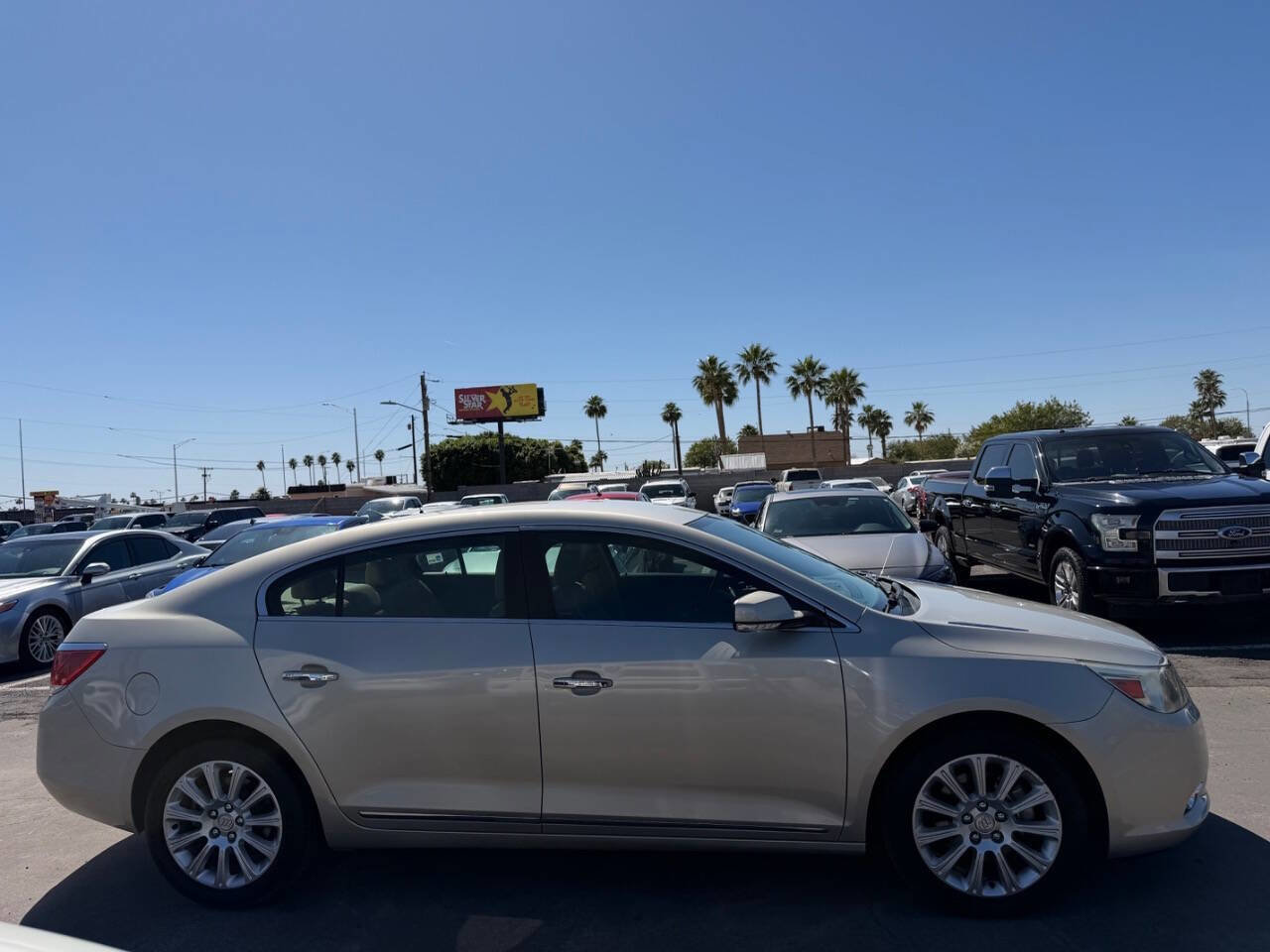 Used 2013 Buick LaCrosse Leather w/ Driver Confidence Package FWD image 12