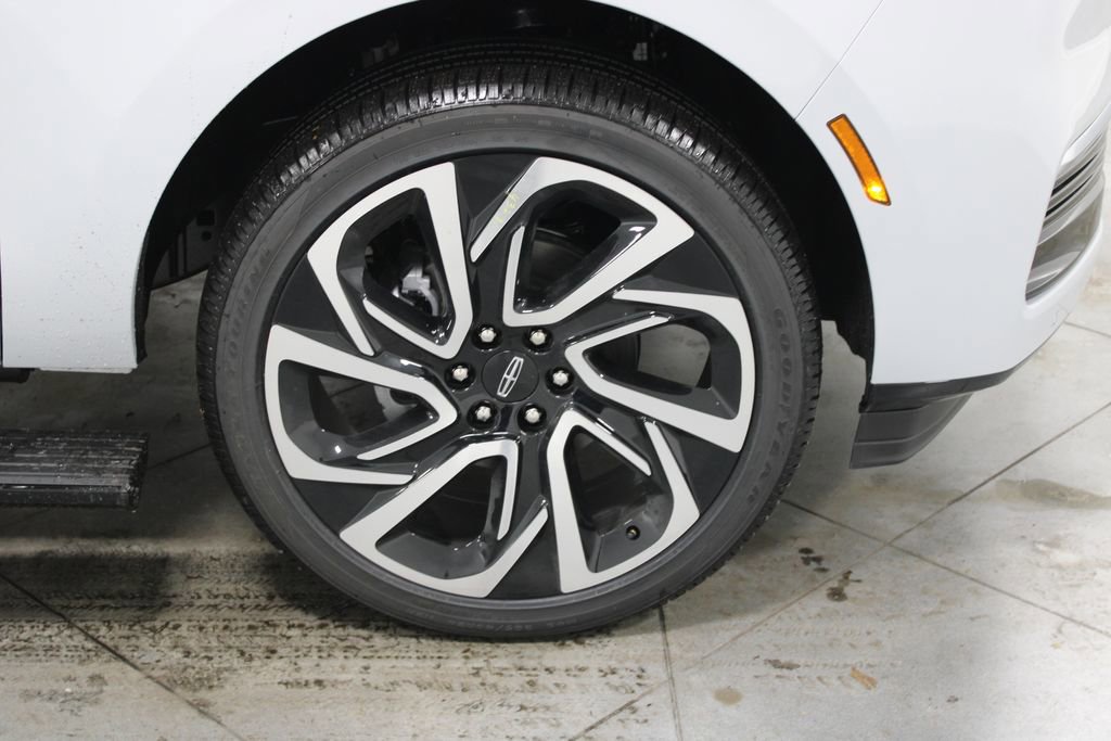 New 2026 Lincoln Navigator L Reserve image 13