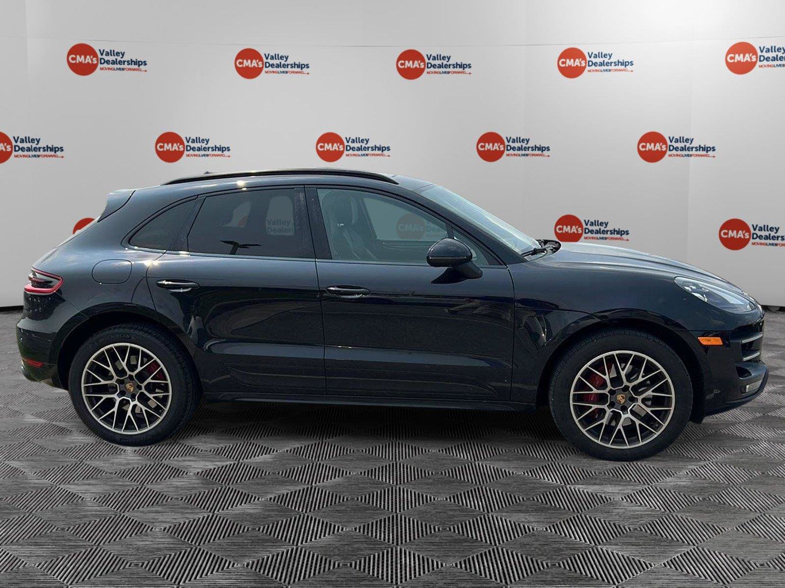 Used 2017 Porsche Macan Turbo AWD/4WD image 5
