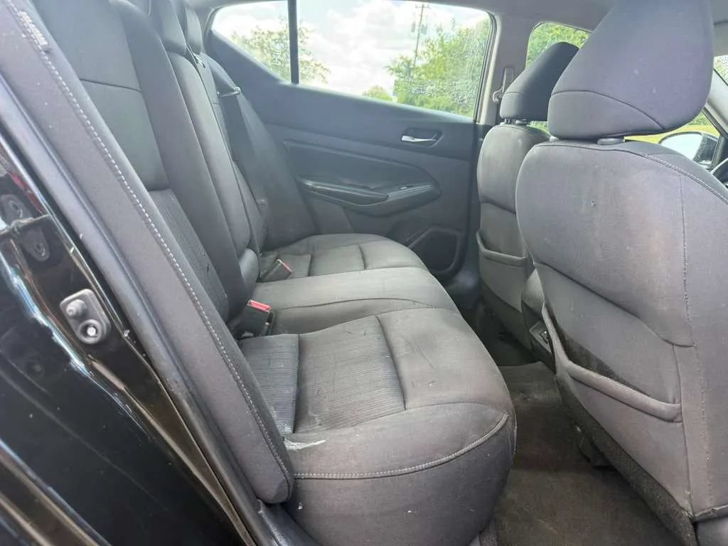 Used 2019 Nissan Altima 2.5 S FWD image 14
