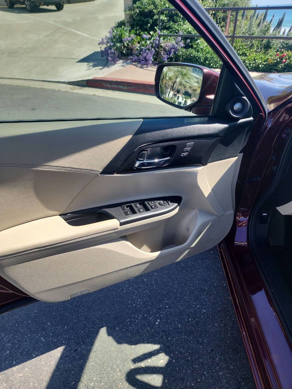 Used 2013 Honda Accord EX-L image 9