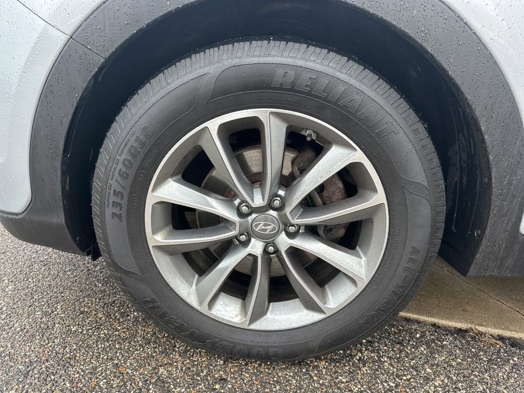 Used 2018 Hyundai Santa Fe SE image 37