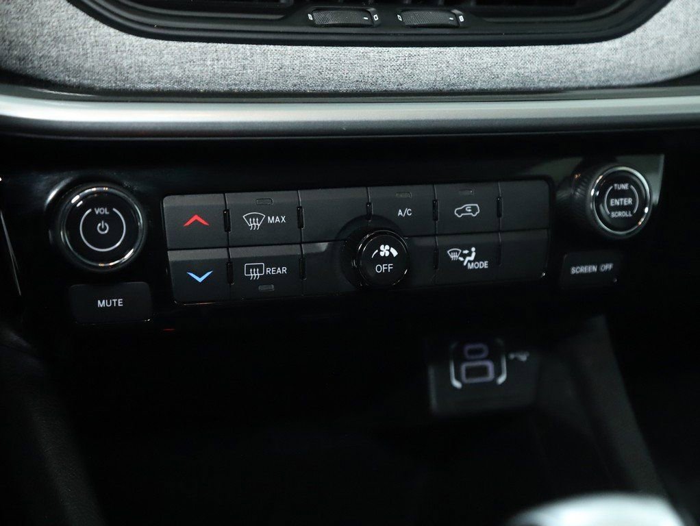 Used 2022 Jeep Compass Latitude AWD/4WD image 26