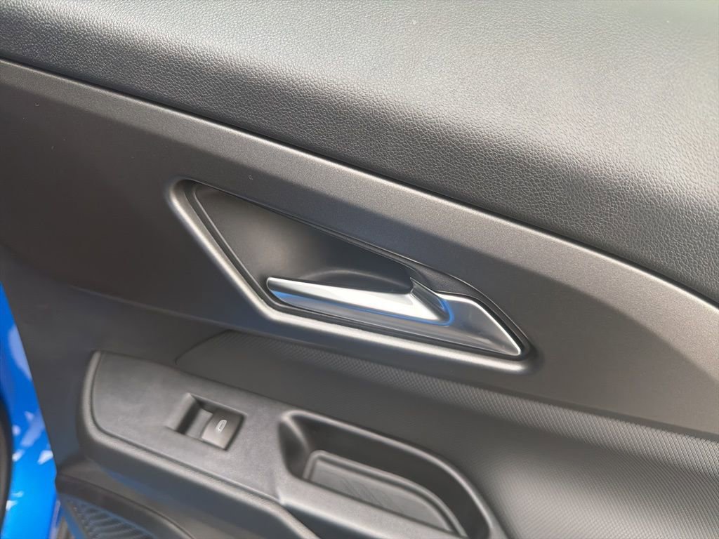 New 2026 Chevrolet Equinox EV LT image 29