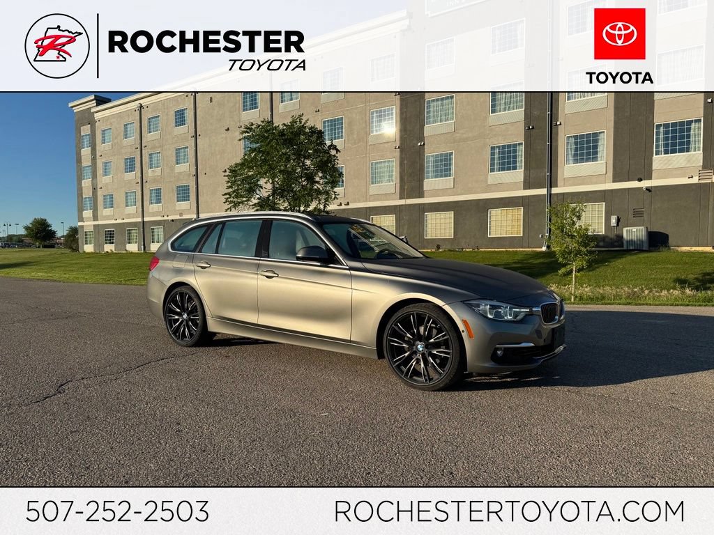 Used 2017 BMW 330i xDrive Wagon AWD/4WD image 1