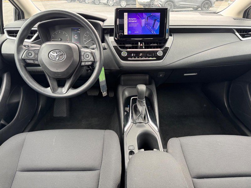 Used 2025 Toyota Corolla LE image 11