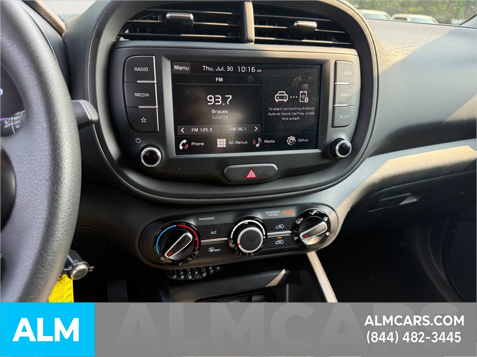 Used 2025 Kia Soul LX w/ LX Technology Package FWD image 12