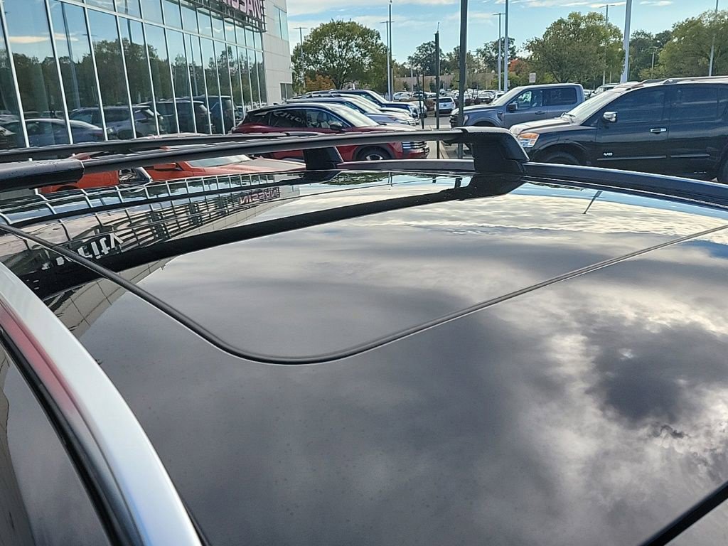 New 2026 Nissan Kicks SR w/ SR Premium Package AWD/4WD image 12