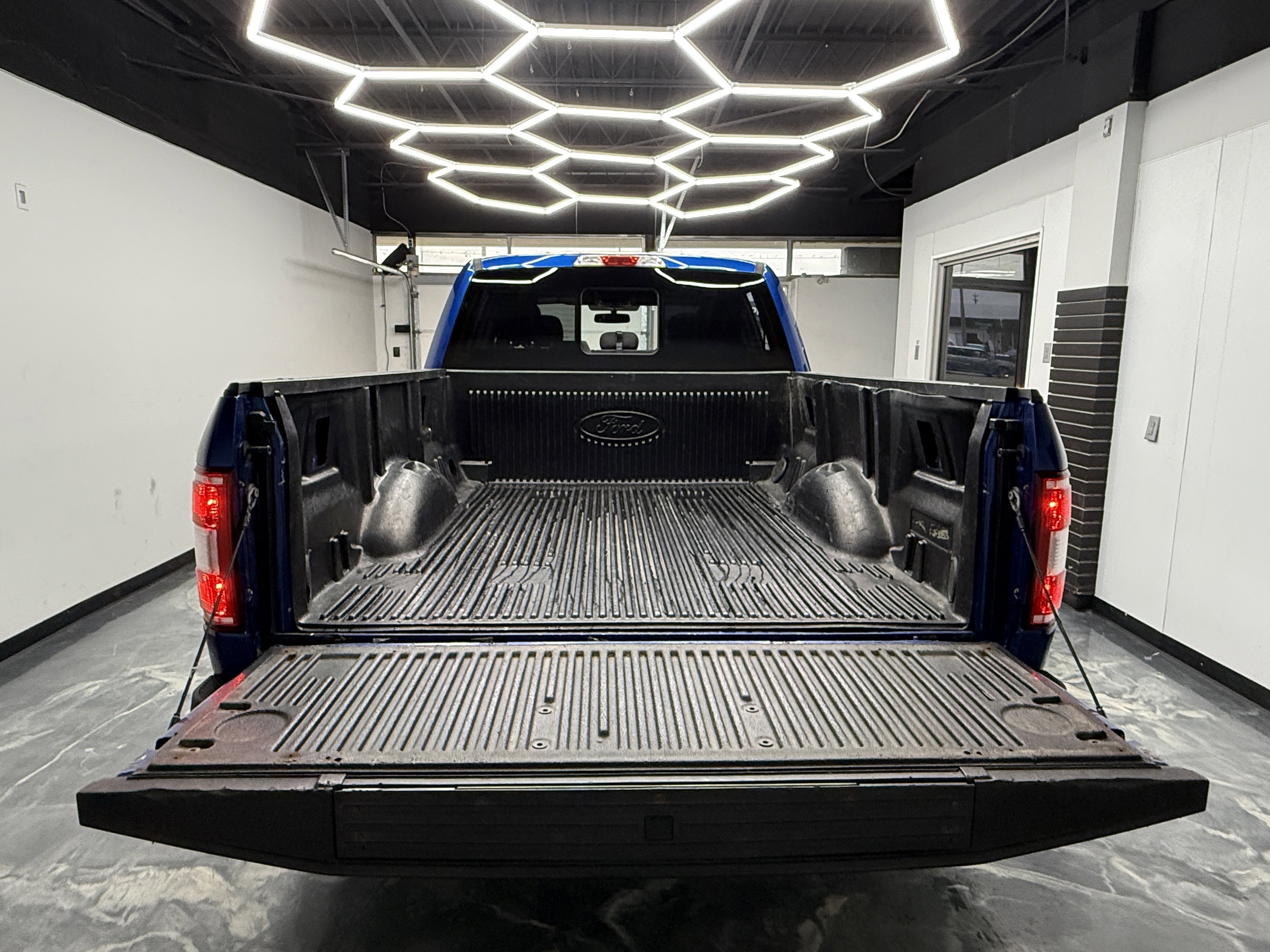 Used 2018 Ford F150 XLT w/ Equipment Group 302A Luxury image 23