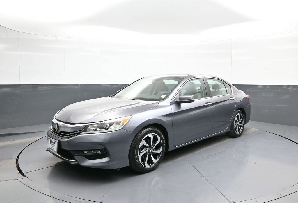 Certified 2017 Honda Accord EX-L image 10