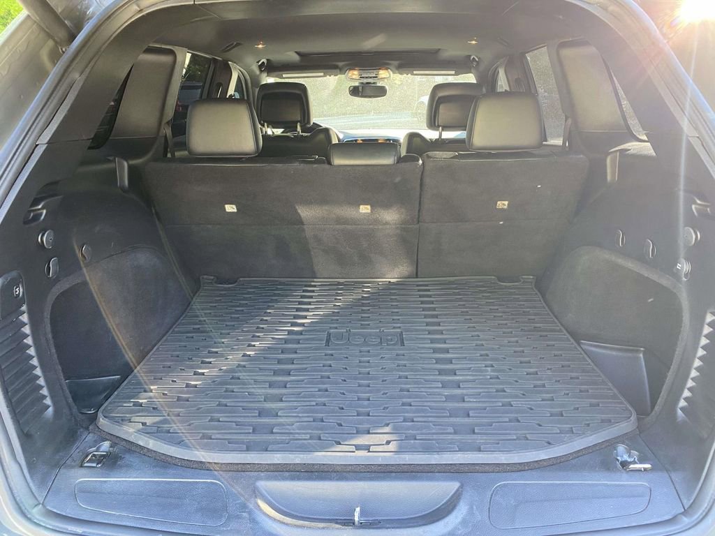 Used 2020 Jeep Grand Cherokee Altitude image 8