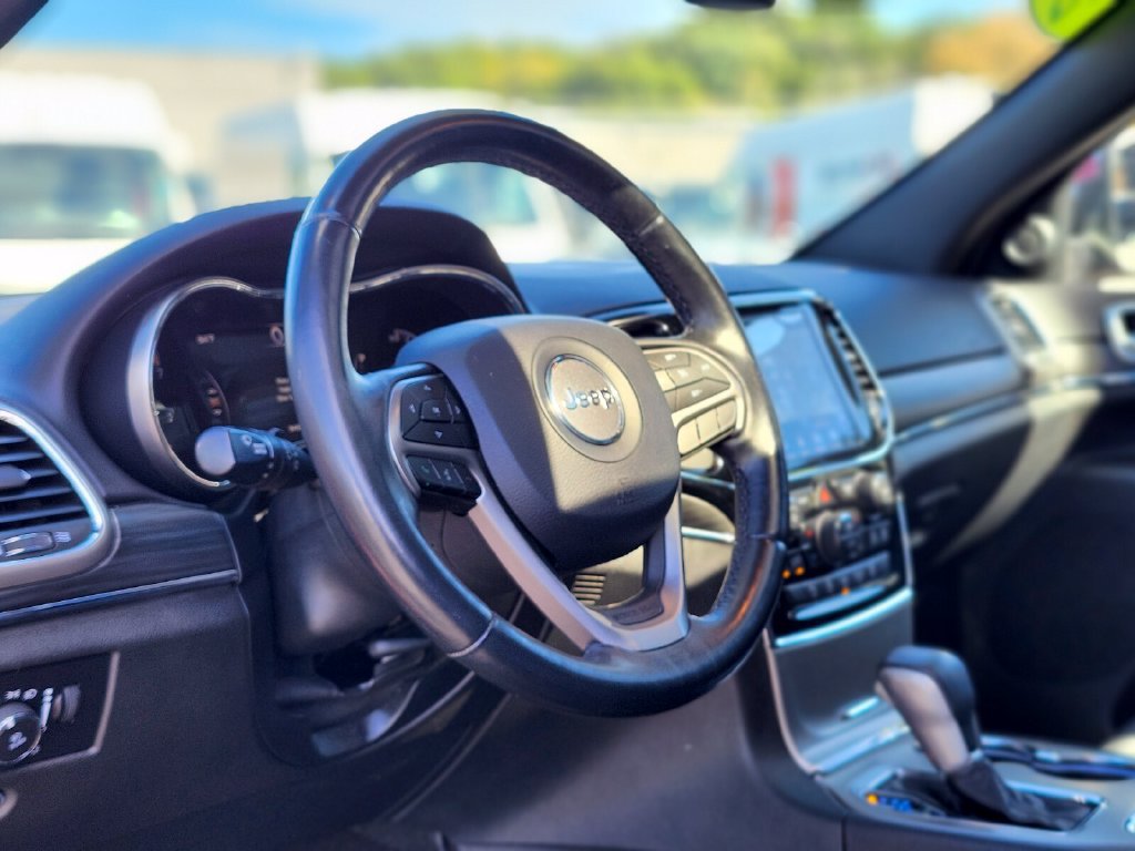 Used 2019 Jeep Grand Cherokee Limited AWD/4WD image 19