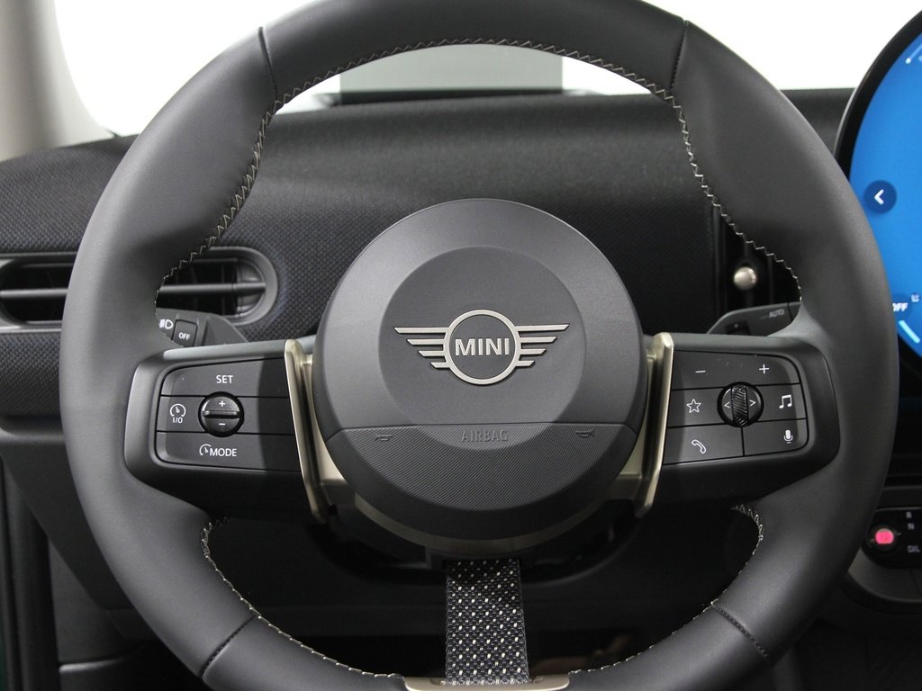 Certified 2025 MINI Cooper S image 7