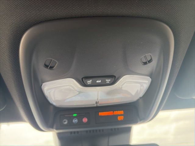 New 2026 GMC Canyon Elevation w/ Convenience Package image 25