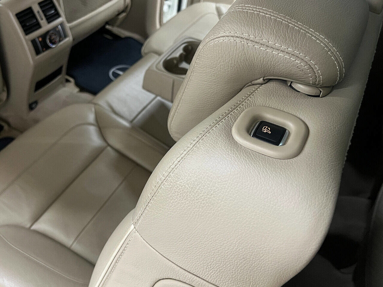 Used 2014 Mercedes-Benz GL 550 4MATIC image 68
