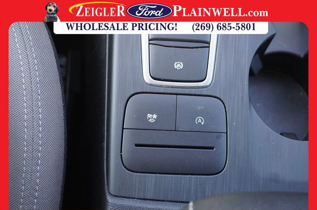 Used 2021 Ford Escape SE image 21