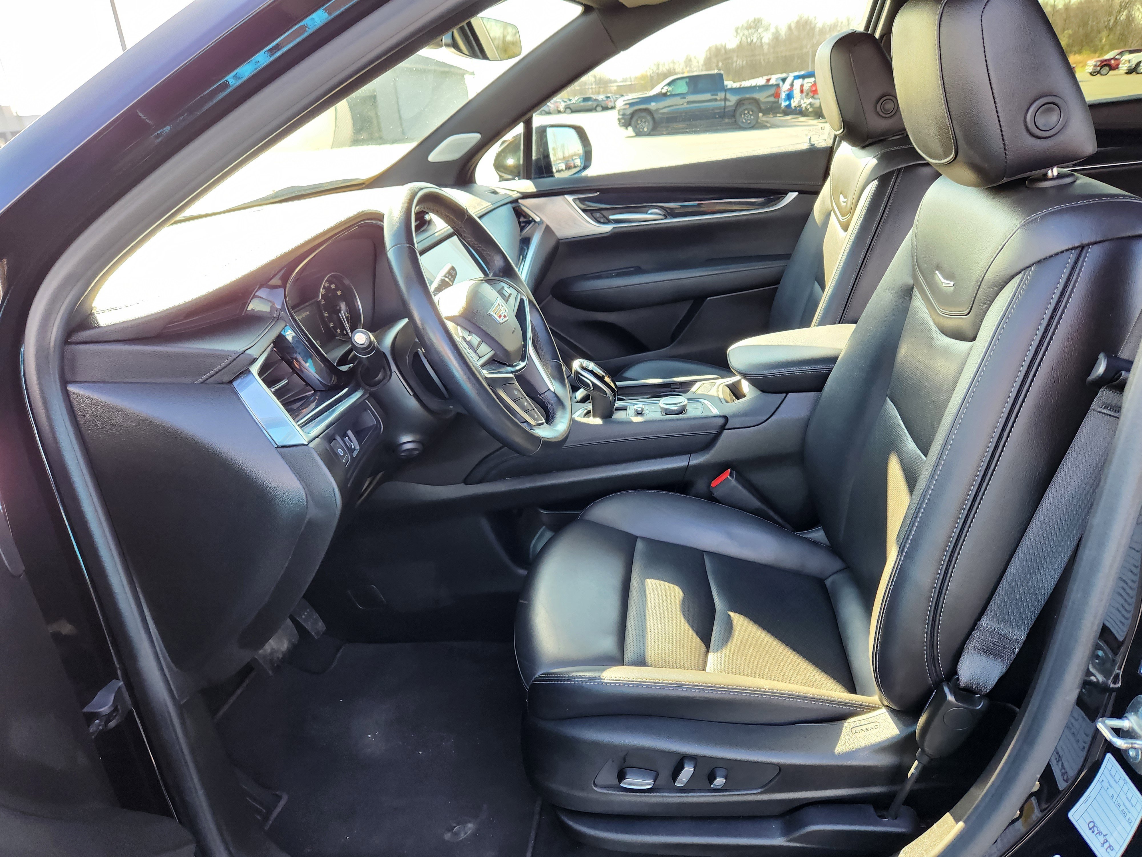 Used 2024 Cadillac XT5 Premium Luxury image 12