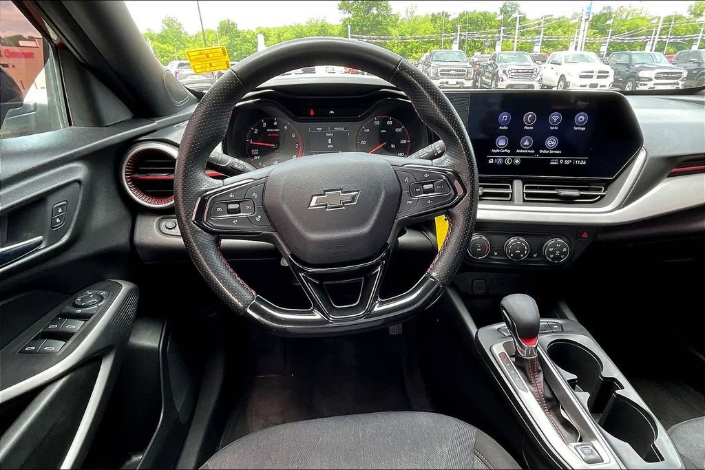 Used 2024 Chevrolet Trax RS FWD image 5