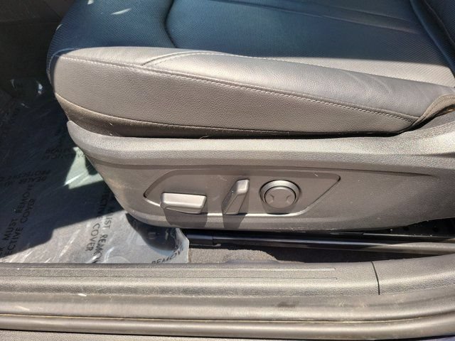 Certified 2023 Hyundai Sonata Limited w/ Cargo Package FWD image 17