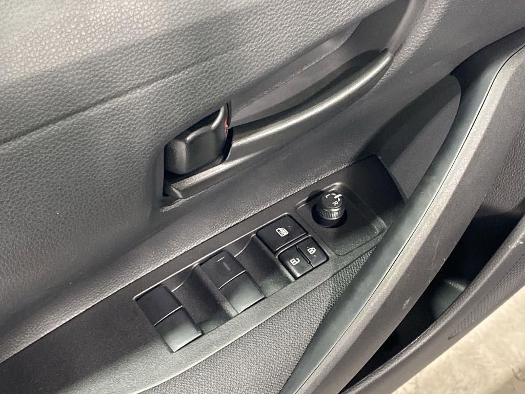 Used 2025 Toyota Corolla LE image 16