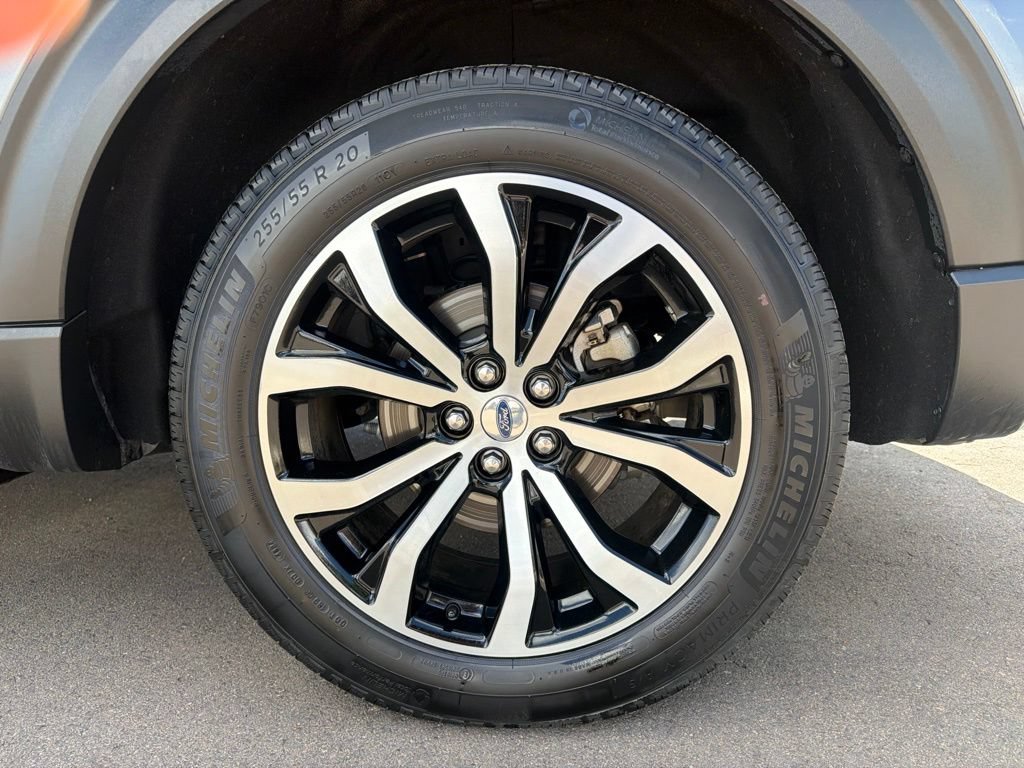 Used 2025 Ford Explorer ST-Line AWD/4WD image 33