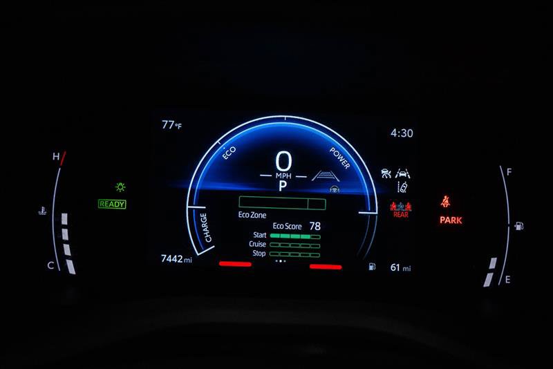 Used 2025 Toyota Camry SE w/ Multimedia Upgrade Package FWD image 17