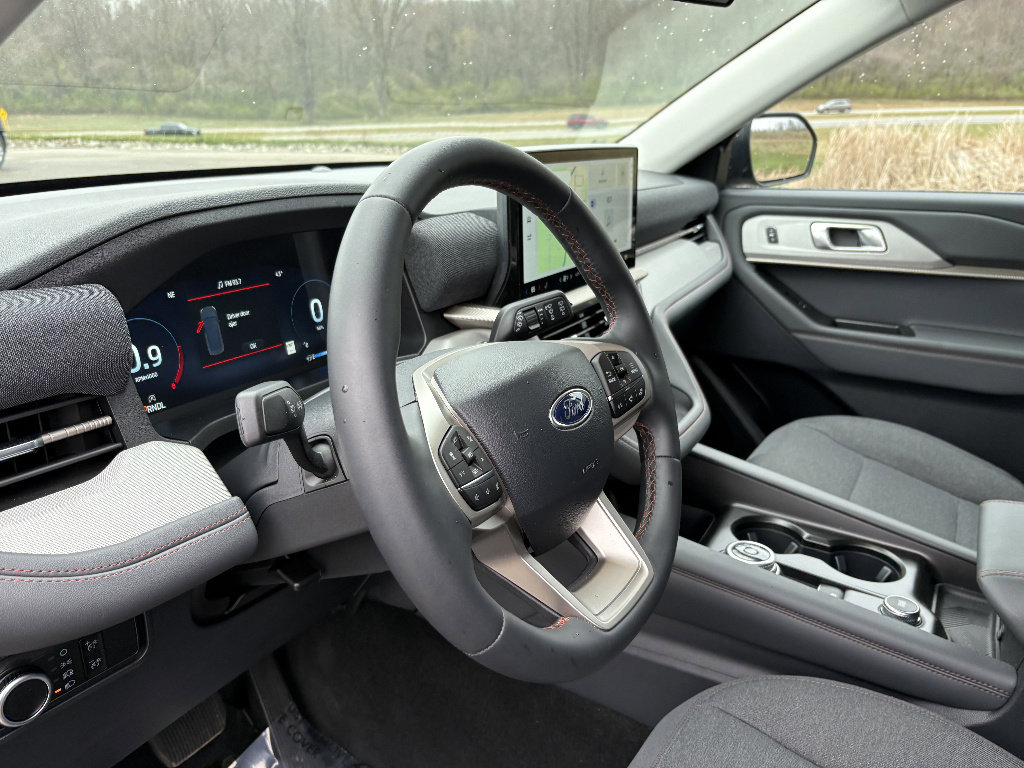 New 2026 Ford Explorer Active image 30
