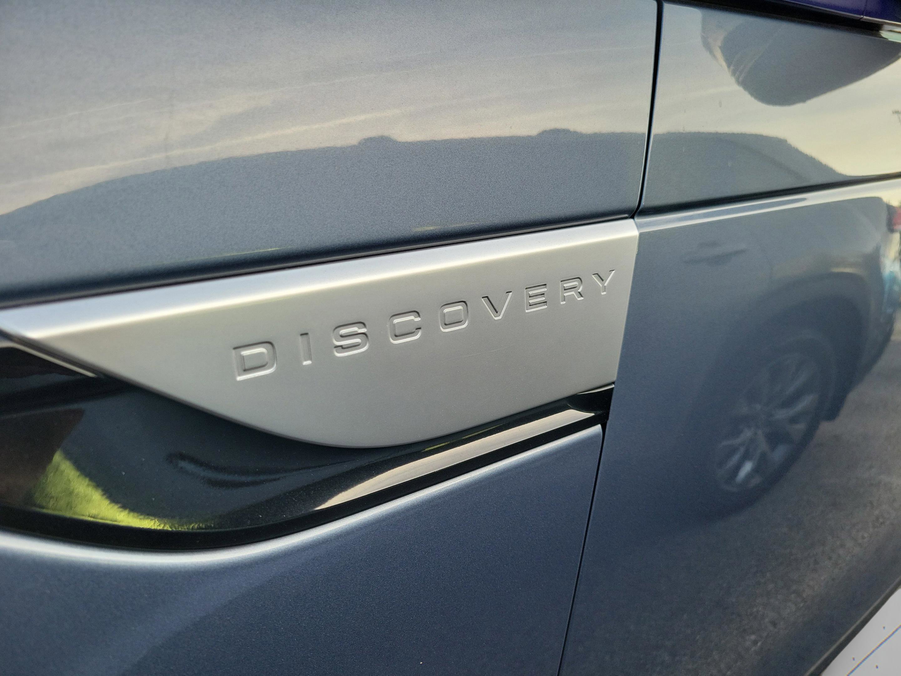 Used 2018 Land Rover Discovery HSE Luxury image 29